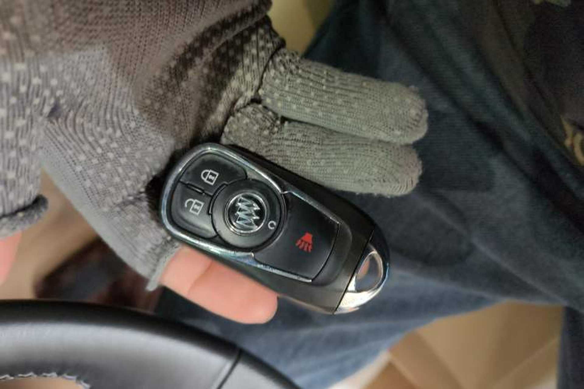 Used Buick GL8 2018 ES 28T Premium Model China VI Standard Vehicle Key