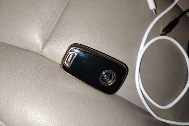 Used Buick GL8 2018 28T Prestige Version China VI Standard Vehicle Key