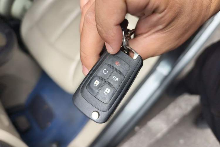 Used Buick GL8 2018 28T Luxury Model China VI Standard Vehicle Key