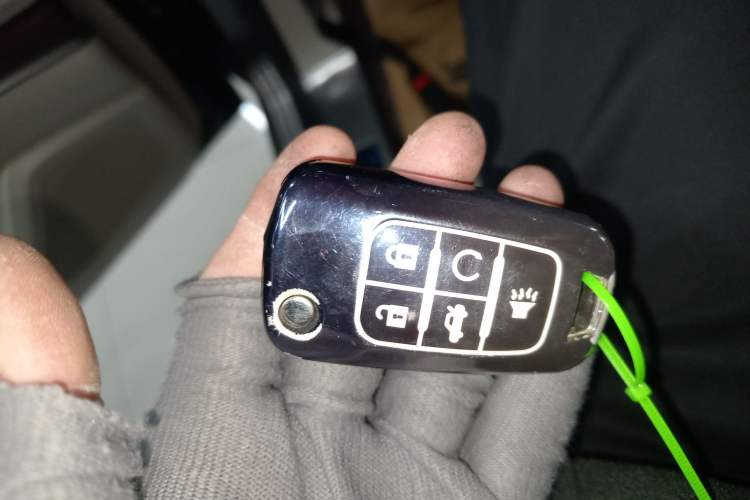 Used Buick GL8 2018 28T Luxury Model China VI Standard Vehicle Key