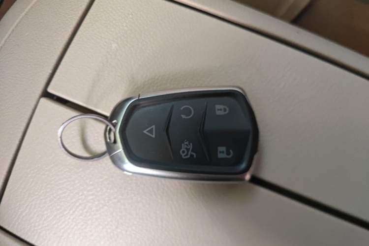 Used Buick GL8 2018 28T Prestige Version China VI Standard Vehicle Key