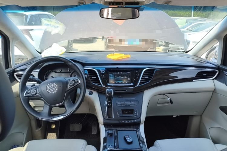 Used Buick GL8 2018 ES 28T Comfort Model China VI Standard Center Console