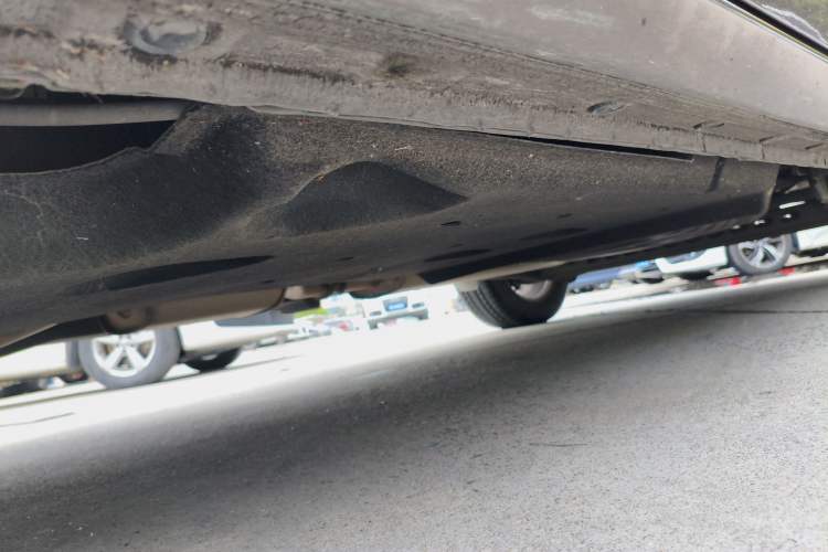 Used Buick GL8 2018 28T Luxury Model China VI Standard Chassis Front Left