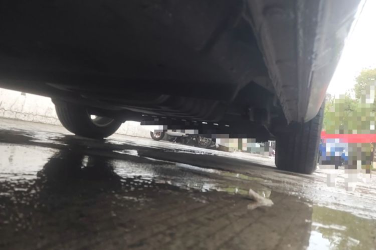 Used Buick GL8 2018 28T Luxury Model China VI Standard Chassis Front Left