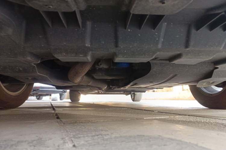 Used Buick GL8 2018 28T Prestige Version China VI Standard Chassis Front
