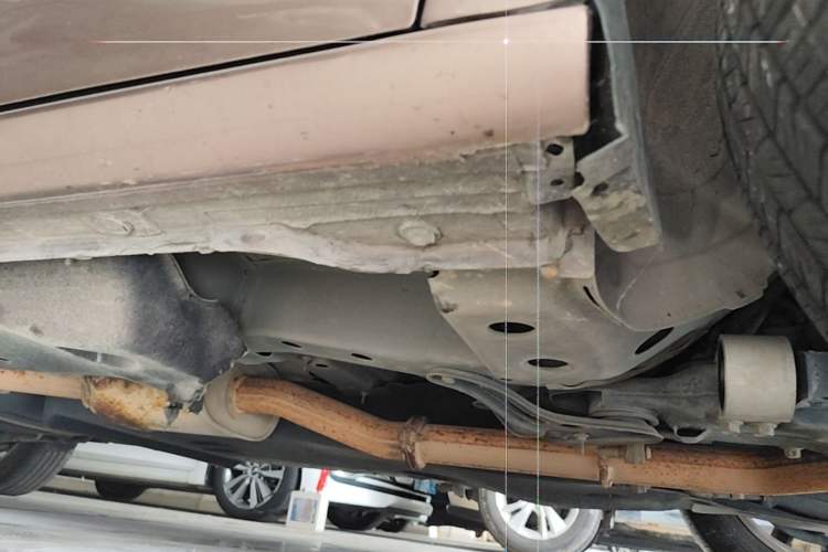 Used Buick GL8 2018 28T Comfort Model China VI Standard Chassis Front Right