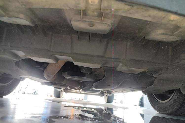 Used Buick GL8 2018 28T Luxury Model China VI Standard Chassis Front
