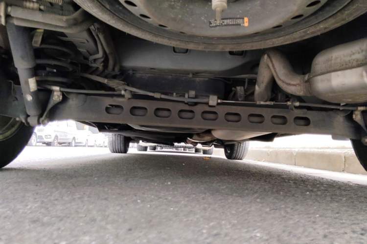 Used Buick GL8 2018 28T Luxury Model China VI Standard Chassis Rear