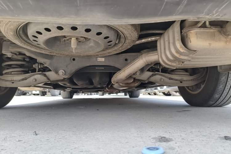 Used Buick GL8 2018 ES 28T Comfort Model China VI Standard Chassis Rear