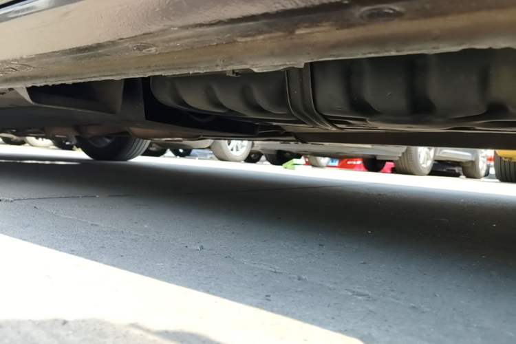 Used Buick GL8 2018 ES 28T Comfort Model China VI Standard Chassis Rear Left