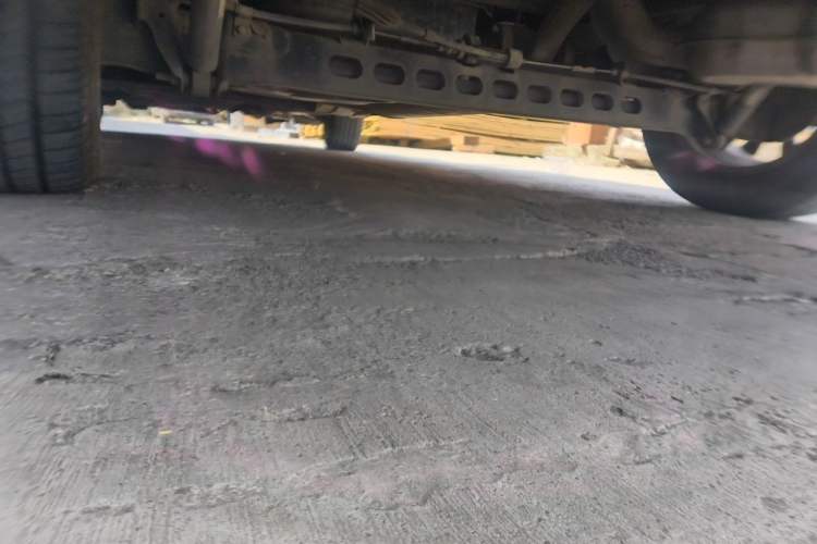 Used Buick GL8 2018 28T Luxury Model China VI Standard Chassis Rear Left