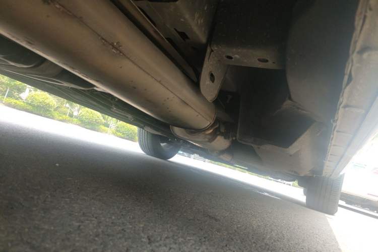 Used Buick GL8 2018 28T Comfort Model China VI Standard Chassis Rear Right