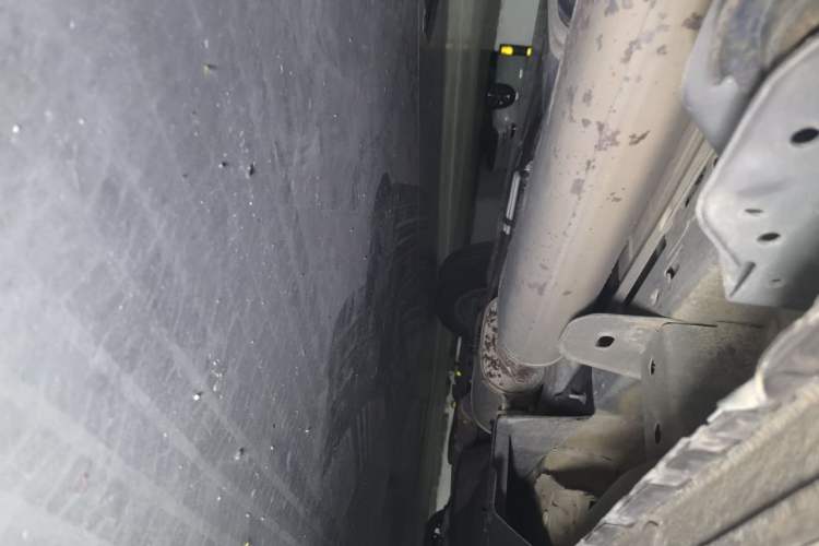 Used Buick GL8 2018 28T Luxury Model China VI Standard Chassis Rear Right