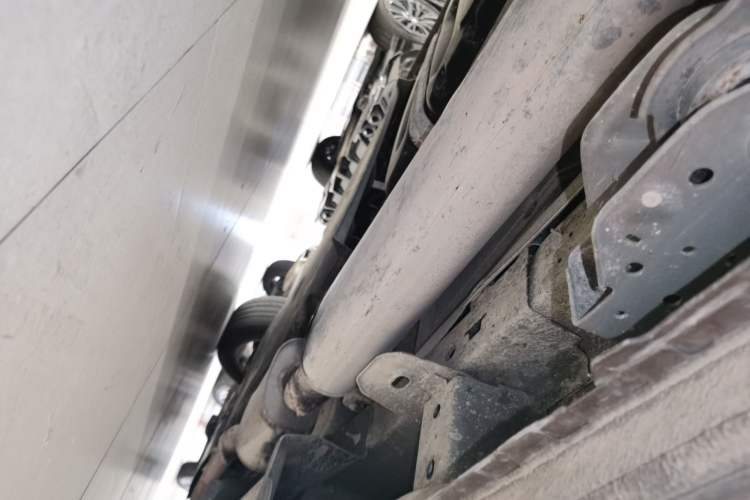Used Buick GL8 2018 28T Luxury Model China VI Standard Chassis Rear Right