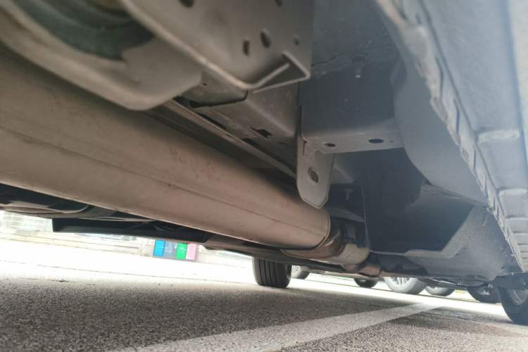 Used Buick GL8 2018 28T Luxury Model China VI Standard Chassis Rear Right