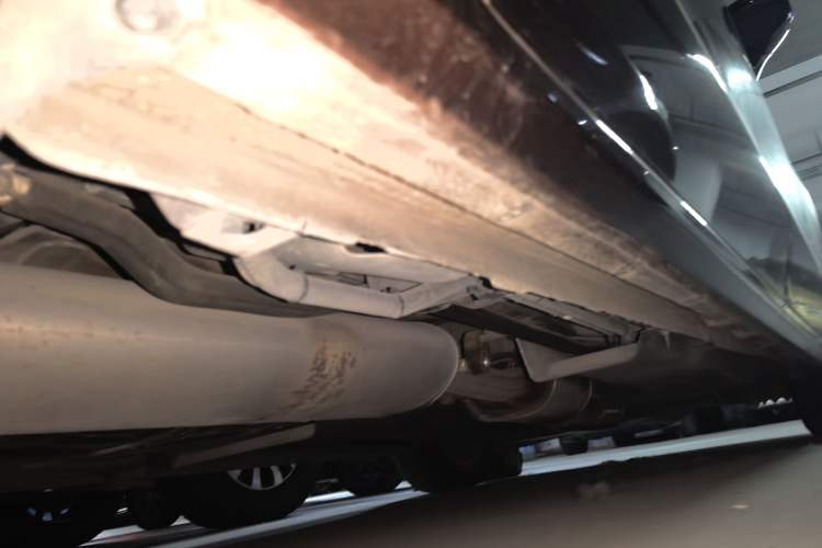 Used Buick GL8 2018 ES 28T Luxury Model China VI Standard Chassis Rear Right