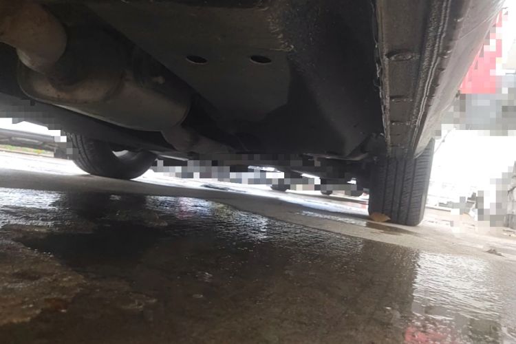Used Buick GL8 2018 28T Luxury Model China VI Standard Chassis Rear Right