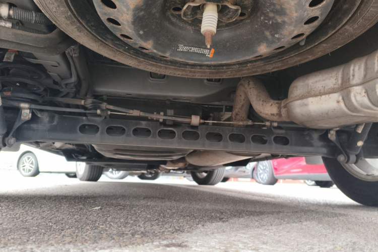 Used Buick GL8 2018 28T Luxury Model China VI Standard Chassis Rear