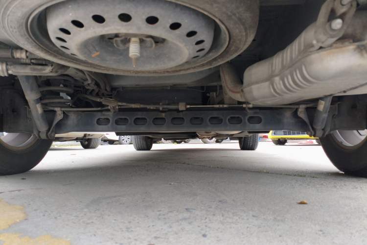 Used Buick GL8 2018 28T Luxury Model China VI Standard Chassis Rear