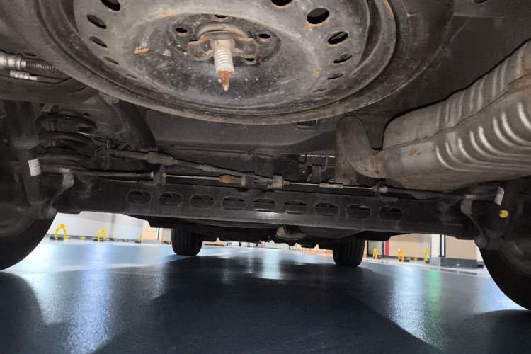 Used Buick GL8 2018 28T Luxury Model China VI Standard Chassis Rear