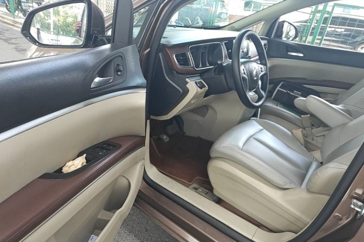 Used Buick GL8 2018 28T Comfort Model China VI Standard Driver Seat