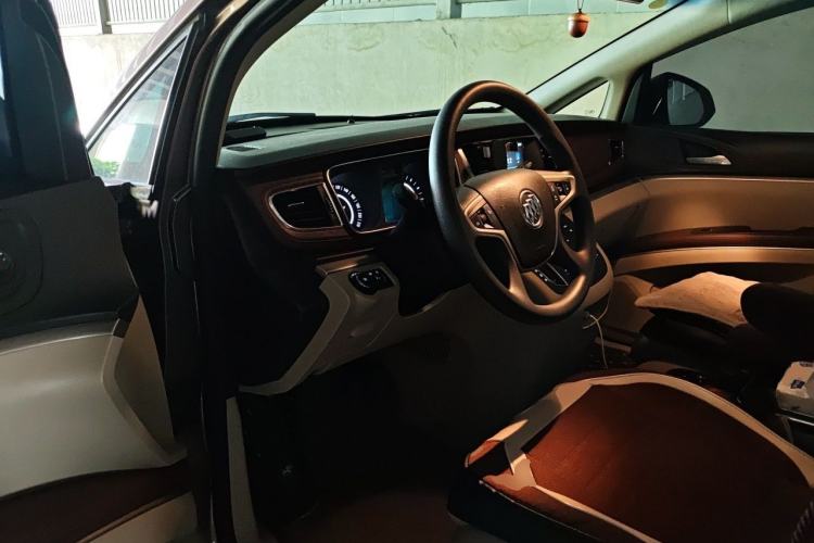 Used Buick GL8 2018 28T Comfort Model China VI Standard Driver Seat
