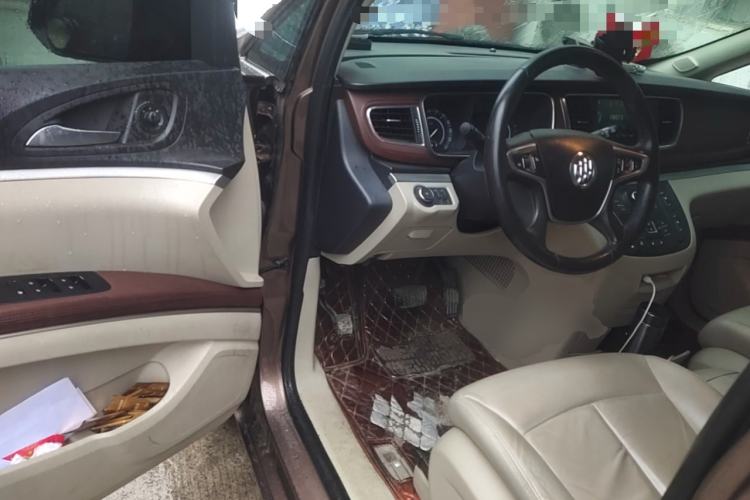 Used Buick GL8 2018 28T Luxury Model China VI Standard Driver Seat