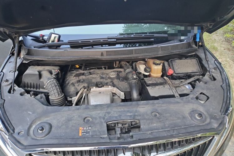 Used Buick GL8 2018 ES 28T Luxury Model China VI Standard Engine Bay