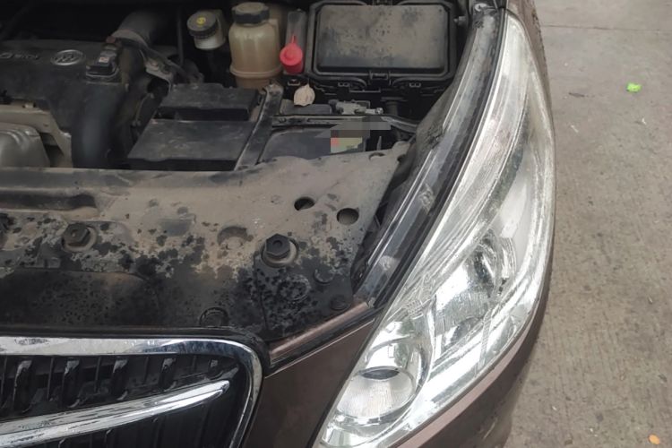Used Buick GL8 2018 28T Luxury Model China VI Standard Engine Bay Left