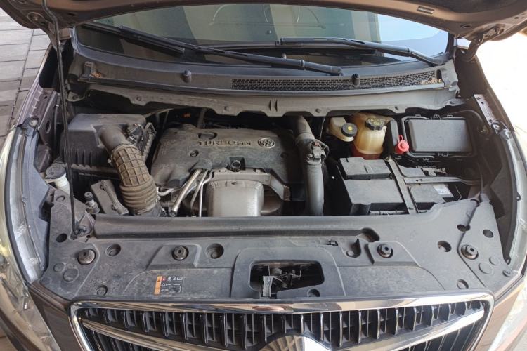 Used Buick GL8 2018 28T Prestige Version China VI Standard Engine Bay