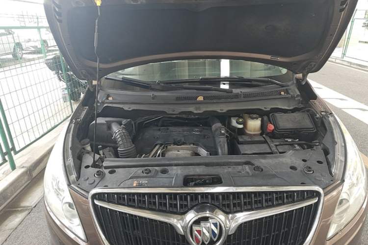 Used Buick GL8 2018 28T Comfort Model China VI Standard Engine Bay Right