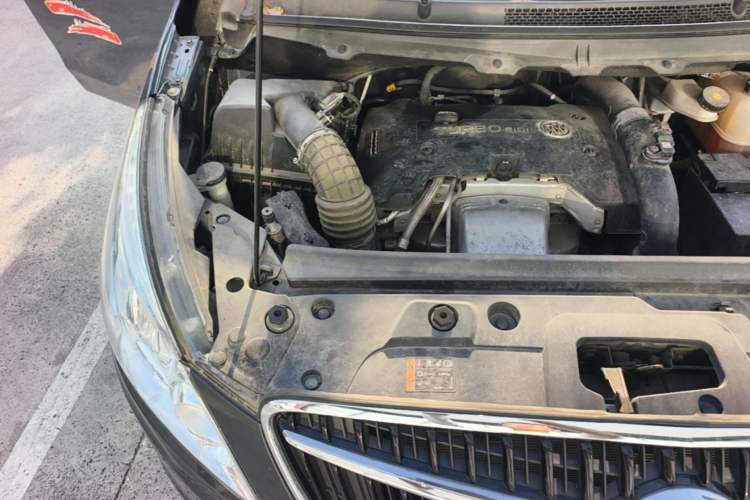 Used Buick GL8 2018 28T Comfort Model China VI Standard Engine Bay Right
