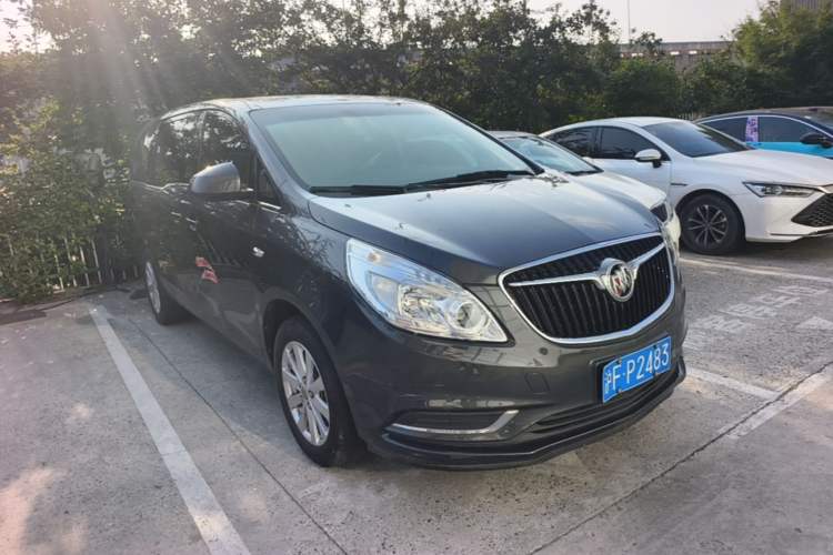 Used Buick GL8 2018 28T Comfort Model China VI Standard Front Right 45 Deg