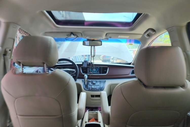 Used Buick GL8 2018 28T Luxury Model China VI Standard Headliner