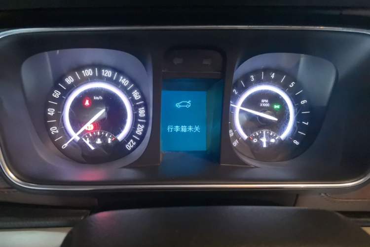 Used Buick GL8 2018 28T Luxury Model China VI Standard Instrument Cluster