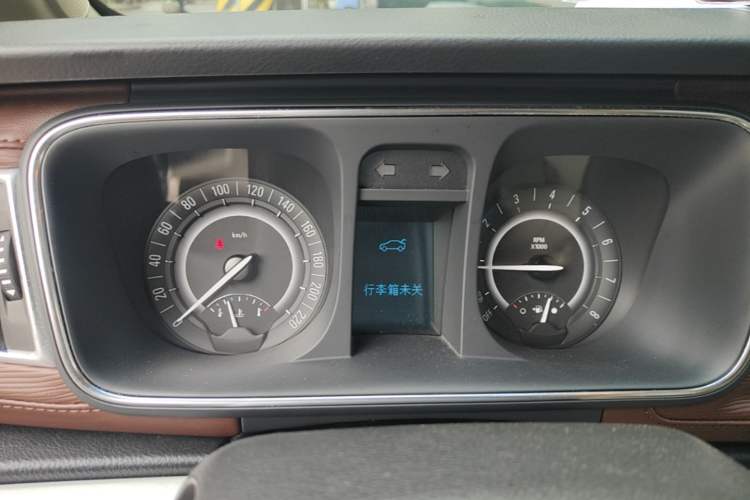 Used Buick GL8 2018 28T Luxury Model China VI Standard Instrument Cluster