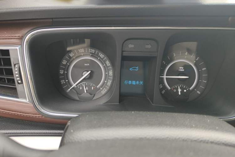 Used Buick GL8 2018 28T Luxury Model China VI Standard Instrument Cluster