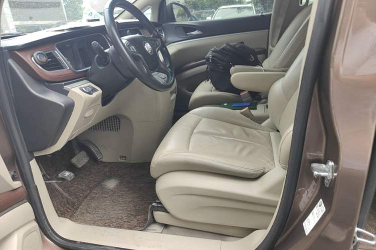 Used Buick GL8 2018 28T Luxury Model China VI Standard Left Front Seat