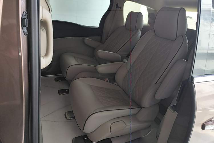 Used Buick GL8 2018 28T Luxury Model China VI Standard Left Rear Seat