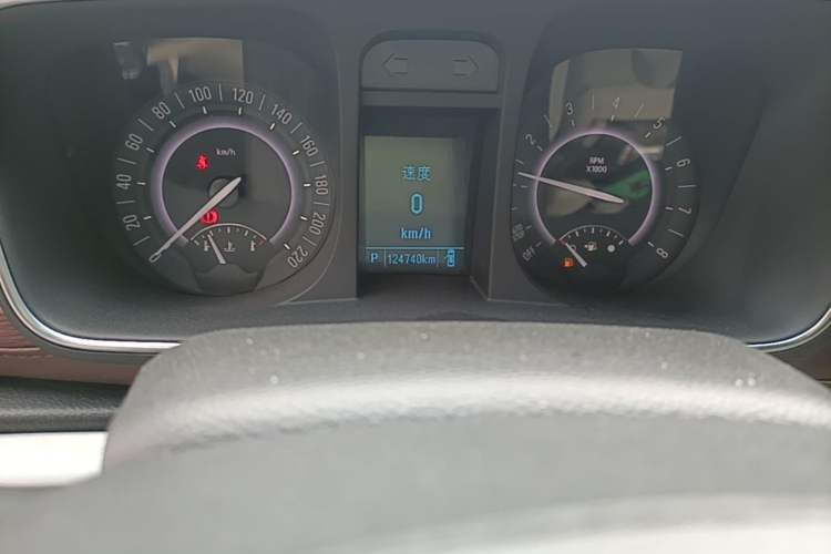 Used Buick GL8 2018 28T Prestige Version China VI Standard Odometer Close Up