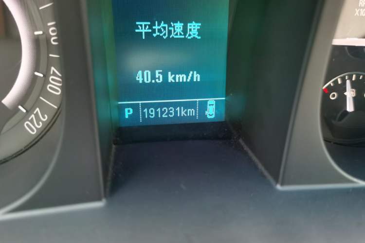 Used Buick GL8 2018 28T Comfort Model China VI Standard Odometer Close Up
