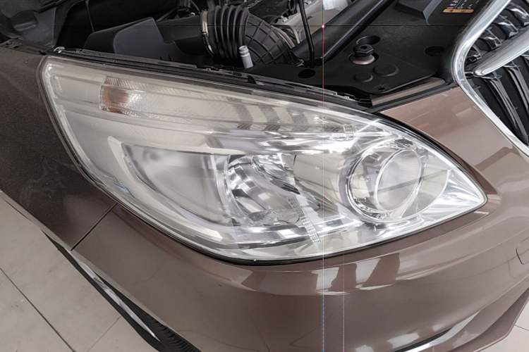 Used Buick GL8 2018 28T Comfort Model China VI Standard Right Front Headlight