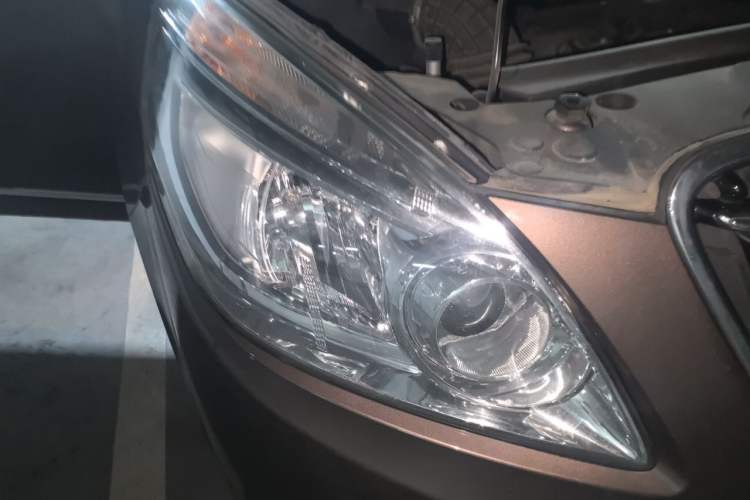 Used Buick GL8 2018 28T Luxury Model China VI Standard Right Front Headlight