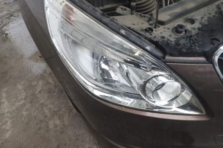 Used Buick GL8 2018 28T Luxury Model China VI Standard Right Front Headlight