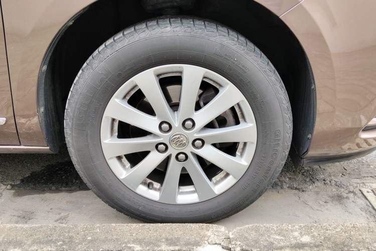 Used Buick GL8 2018 28T Luxury Model China VI Standard Right Front Wheel Hub