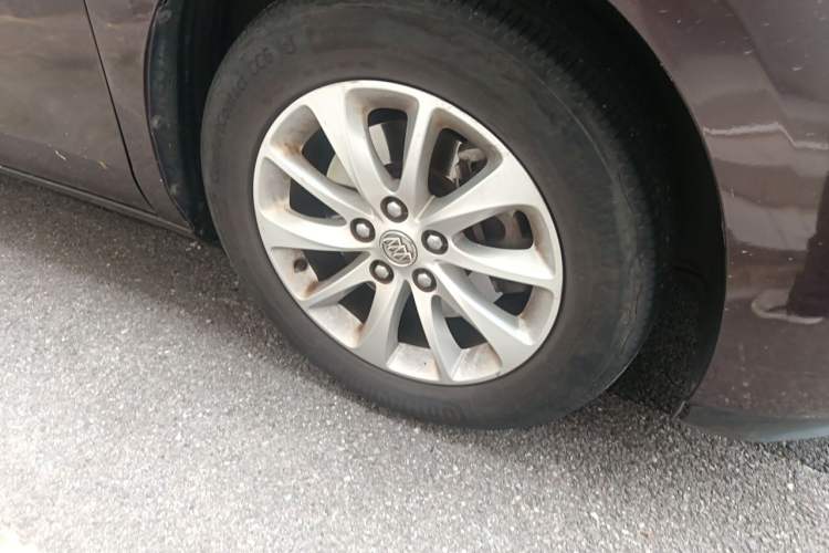 Used Buick GL8 2018 ES 28T Comfort Model China VI Standard Right Front Wheel Hub