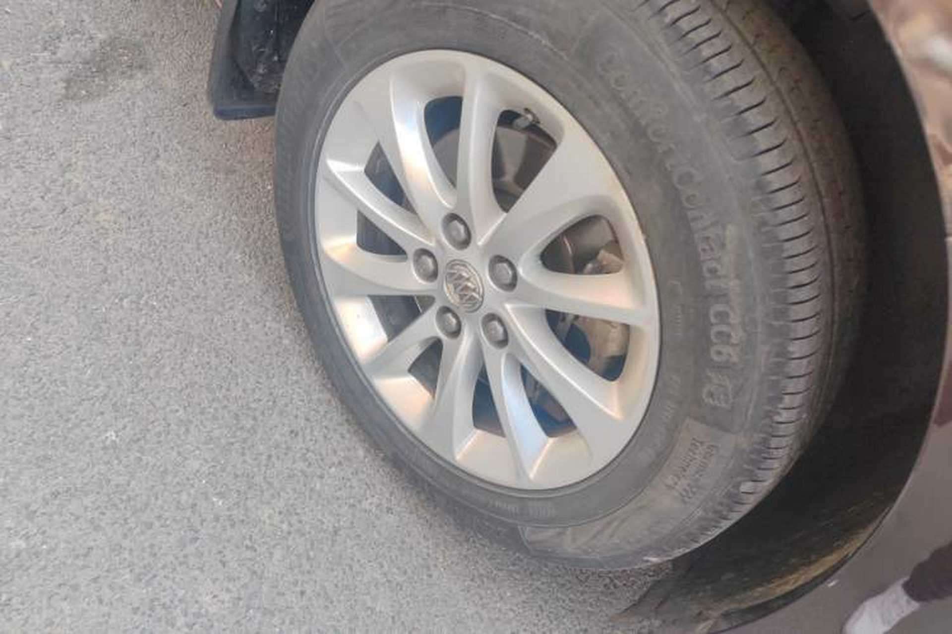 Used Buick GL8 2018 ES 28T Comfort Model China VI Standard Right Front Wheel Hub