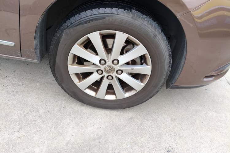 Used Buick GL8 2018 28T Luxury Model China VI Standard Right Front Wheel Hub