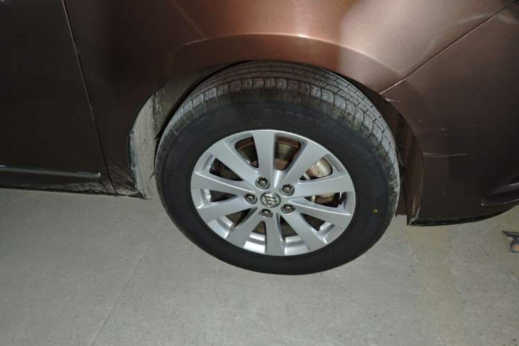 Used Buick GL8 2018 28T Luxury Model China VI Standard Right Front Wheel Hub