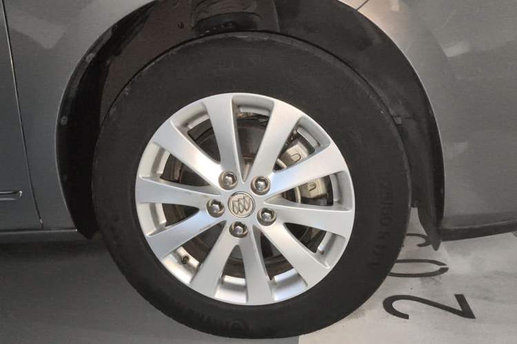 Used Buick GL8 2018 28T Luxury Model China VI Standard Right Front Wheel Hub